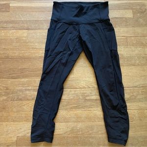 Lululemon Athletica women's black casualwear exercise workout leggings sz 6